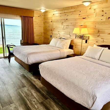 Bridgeview Motel Mackinaw City Eksteriør billede